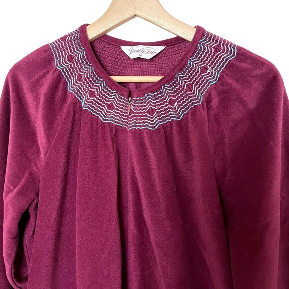 Womens Maxi Embroidered Robe Vanity Fair Vintage House Coat Embroidered Size M - Picture 3 of 8